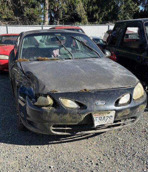 1999 Ford Escort